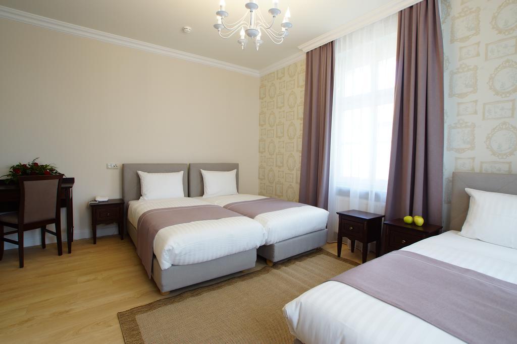 Villa La Pierre Strzegom Szoba fotó