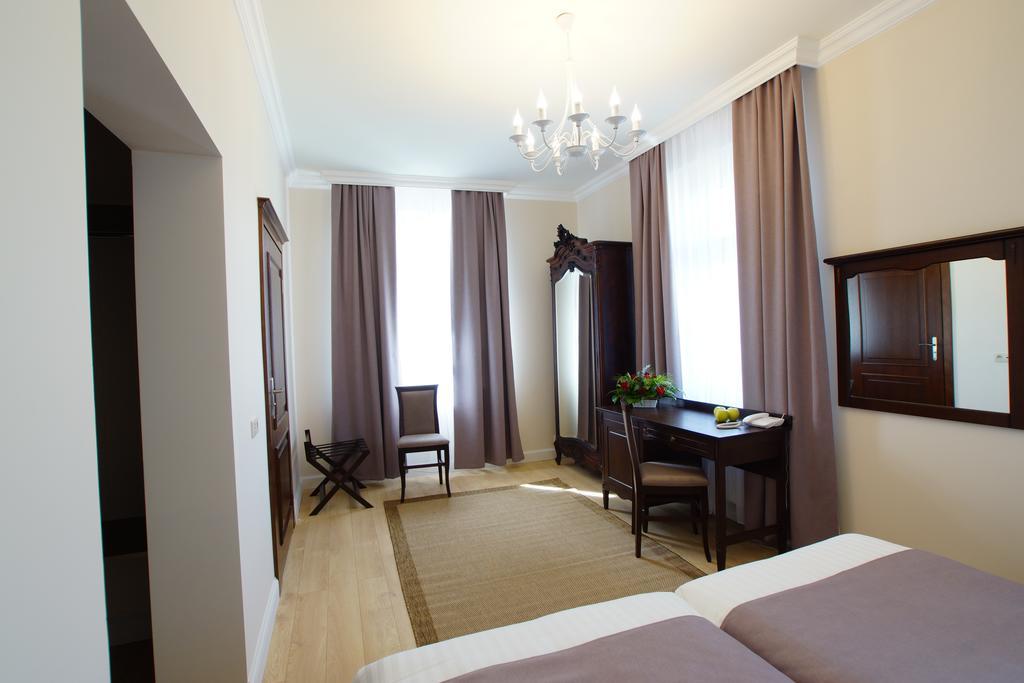 Villa La Pierre Strzegom Szoba fotó